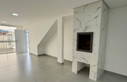 Apartamento em Ponta do Papagaio, Palhoça